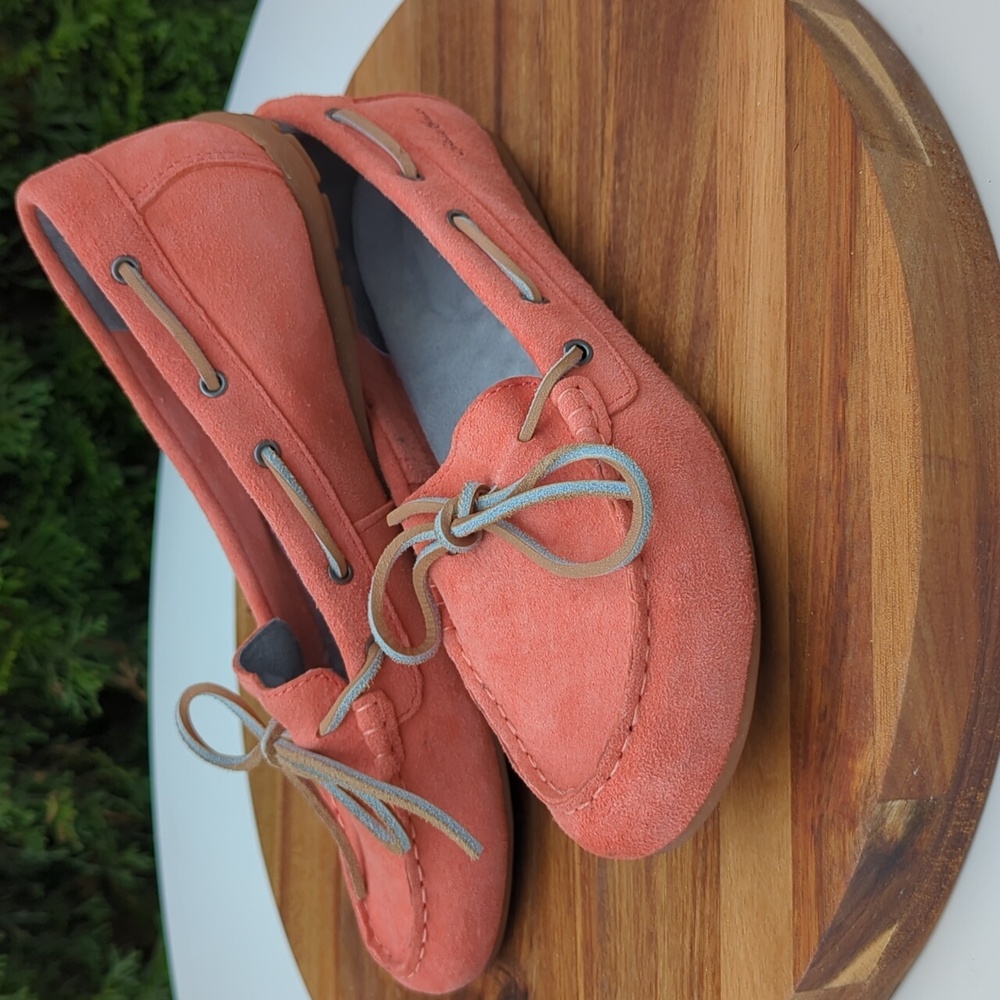 Eddie Bauer suede loafers sz 9